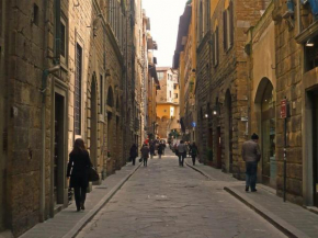Borgo San Jacopo flats